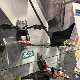 DC, Playstation, How To Train Your Dragon – AwesomeToyBlog